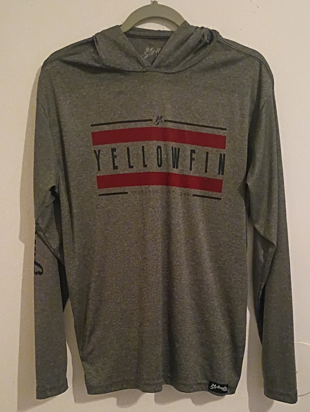 Yellowfin Gray Long Sleeve Hooded Shirt Sz M